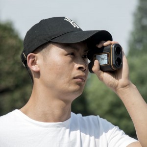 深达威望远镜测距仪户外电子尺高精度红外线手持式高尔夫距离激光测量仪 3~800米侧屏望远镜测距仪 SW-800B